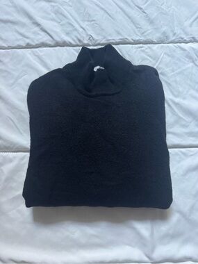 Black Women's Turtleneck Sweater - Classic Knit